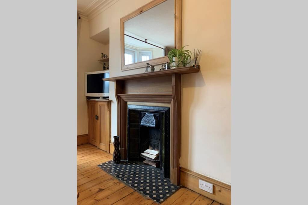 Spacious 2 Bedroom Apartment In Aberdeen City ภายนอก รูปภาพ
