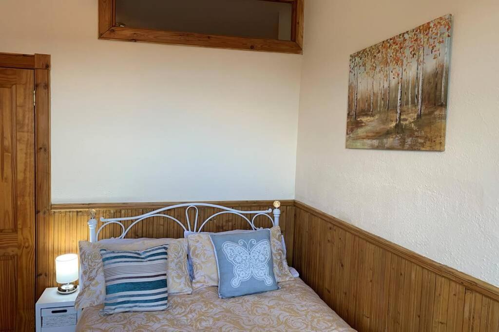 Spacious 2 Bedroom Apartment In Aberdeen City ภายนอก รูปภาพ